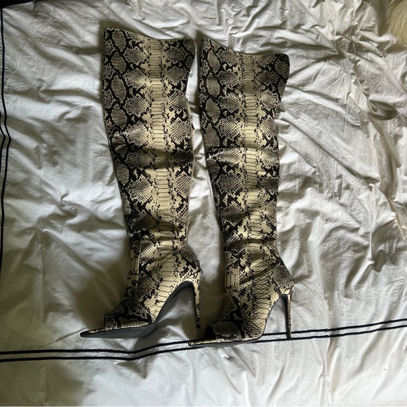 Snakeskin Stiletto Thigh High Peep-toe boots - Picture 1 of 3